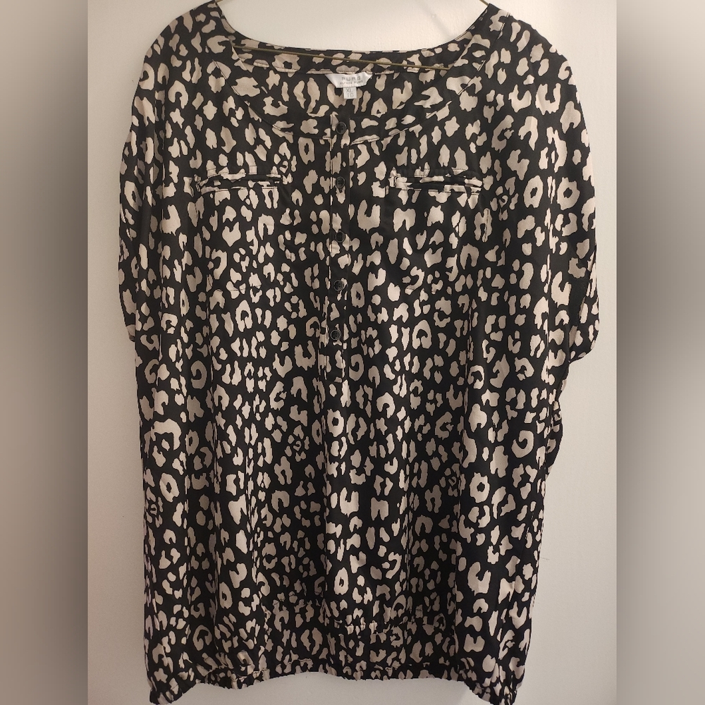 Alfred Sung Cap Sleeve Blouse. Size xl. Preloved.